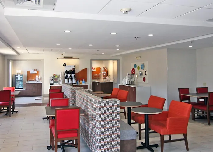 Holiday Inn Express Branford-New Haven By Ihg